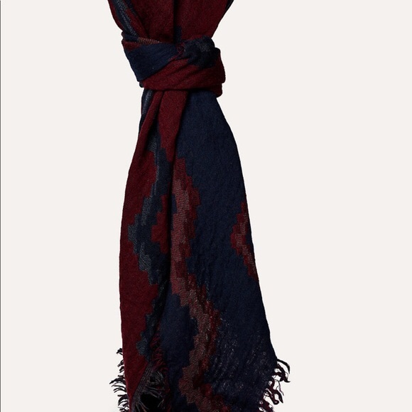 Aritzia Wilfred Diamond Aztec Blanket Scarf - Picture 3 of 6